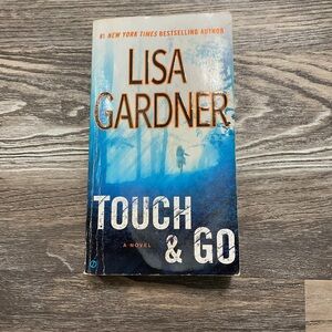 Lisa Gardner Touch & Go Paperback Book Signet Novel